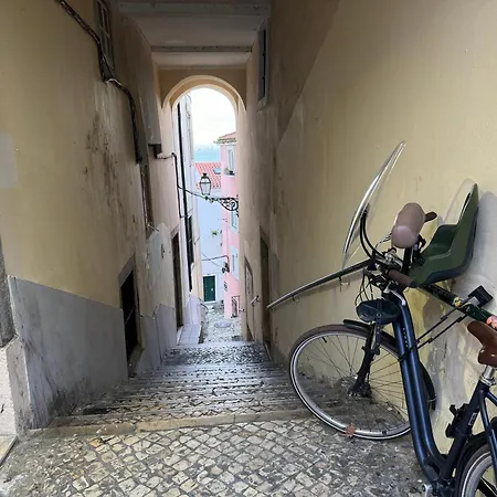 Alfama Heart For Two * Lisbon